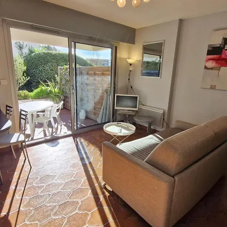 Avec Coin-nuit, Terrasse Et Parking Prive Pres Du Centre De Sainte-maxime, Golfe De Saint-tropez - Fr-1-780-60 アパート *
