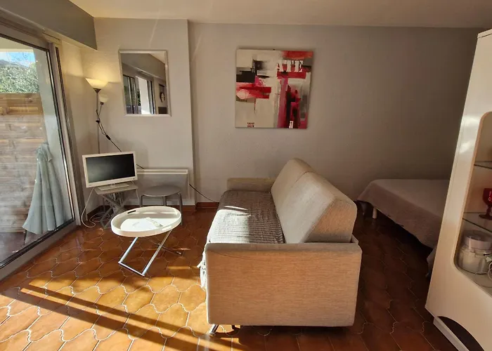 Climatise Avec Parking, Proche Centre - Fr-1-780-60 Apartment